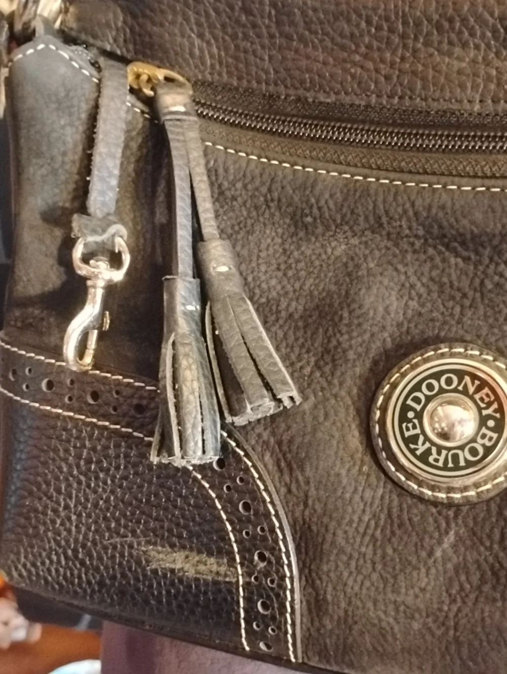 Vintage Dooney & Bourke Black Leather Shoulder Bag with Tassel Accent - Picture 4 of 17